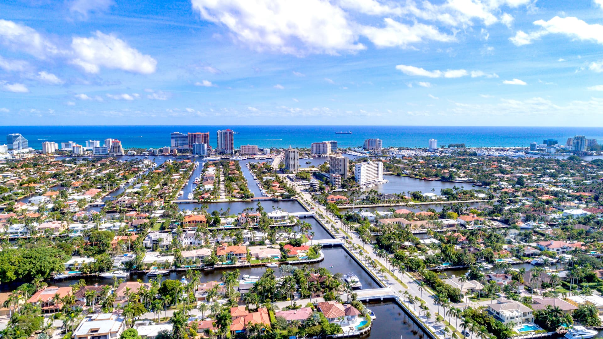 listings À Venda in Las Olas Isles